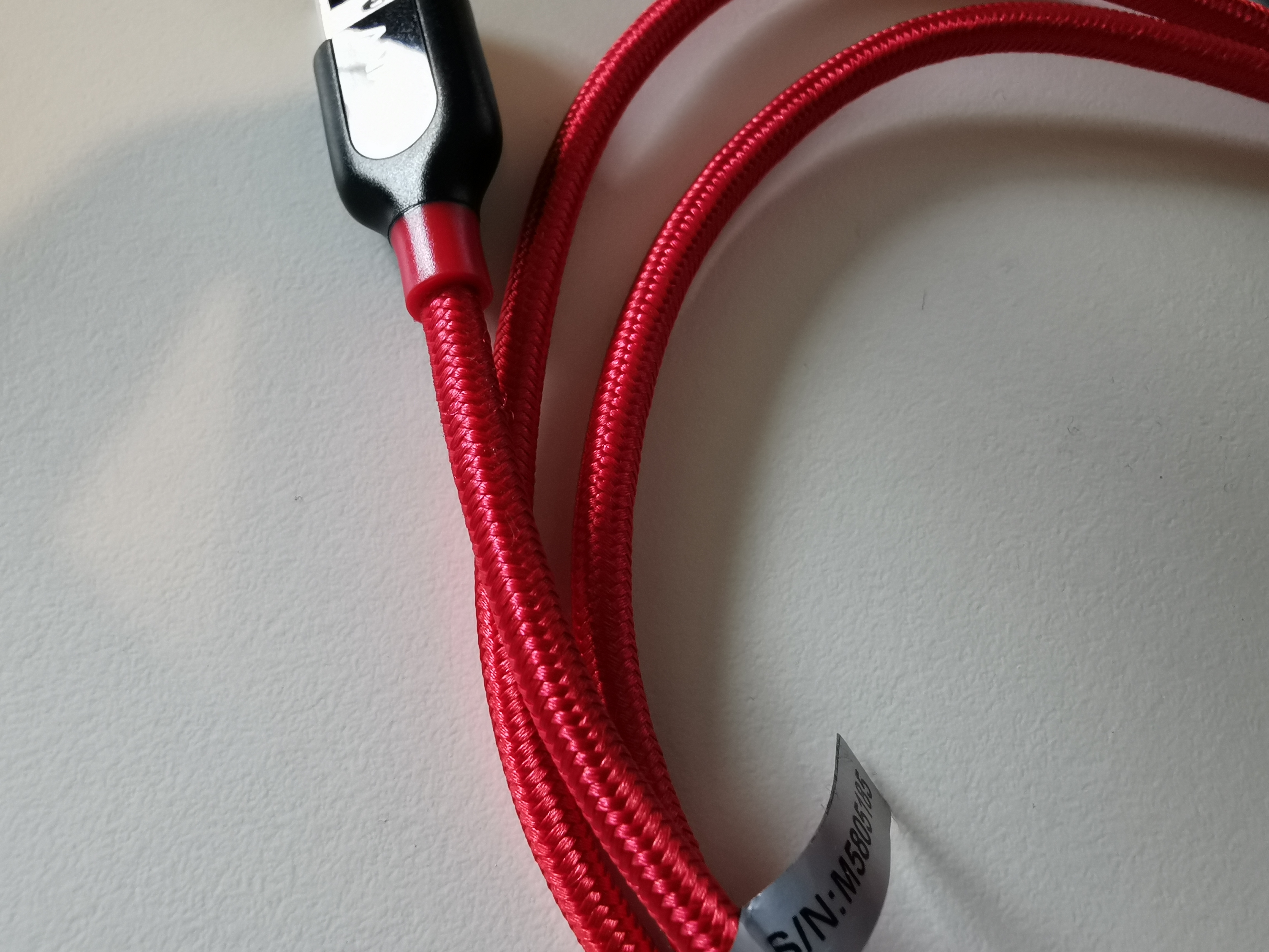 USB Cable with specular color 